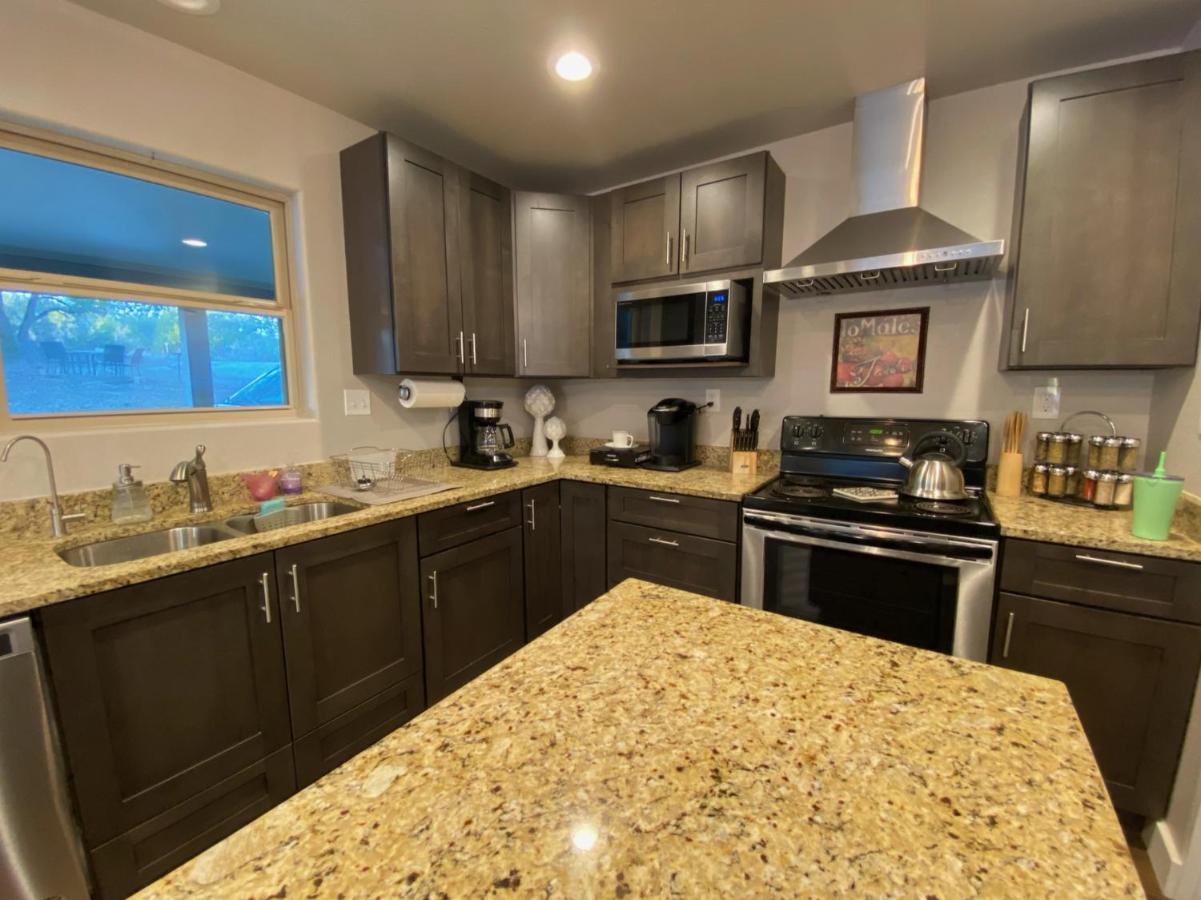 Texas Hill Country Ranch House - Great Views - Near Hidden Falls Park Smithwick Bagian luar foto